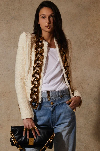 Look 10
